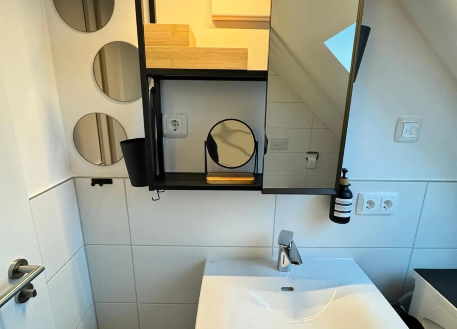 Modernes Apartment, Voll Eingerichtet Inkl Parkplatz Wlan BRE