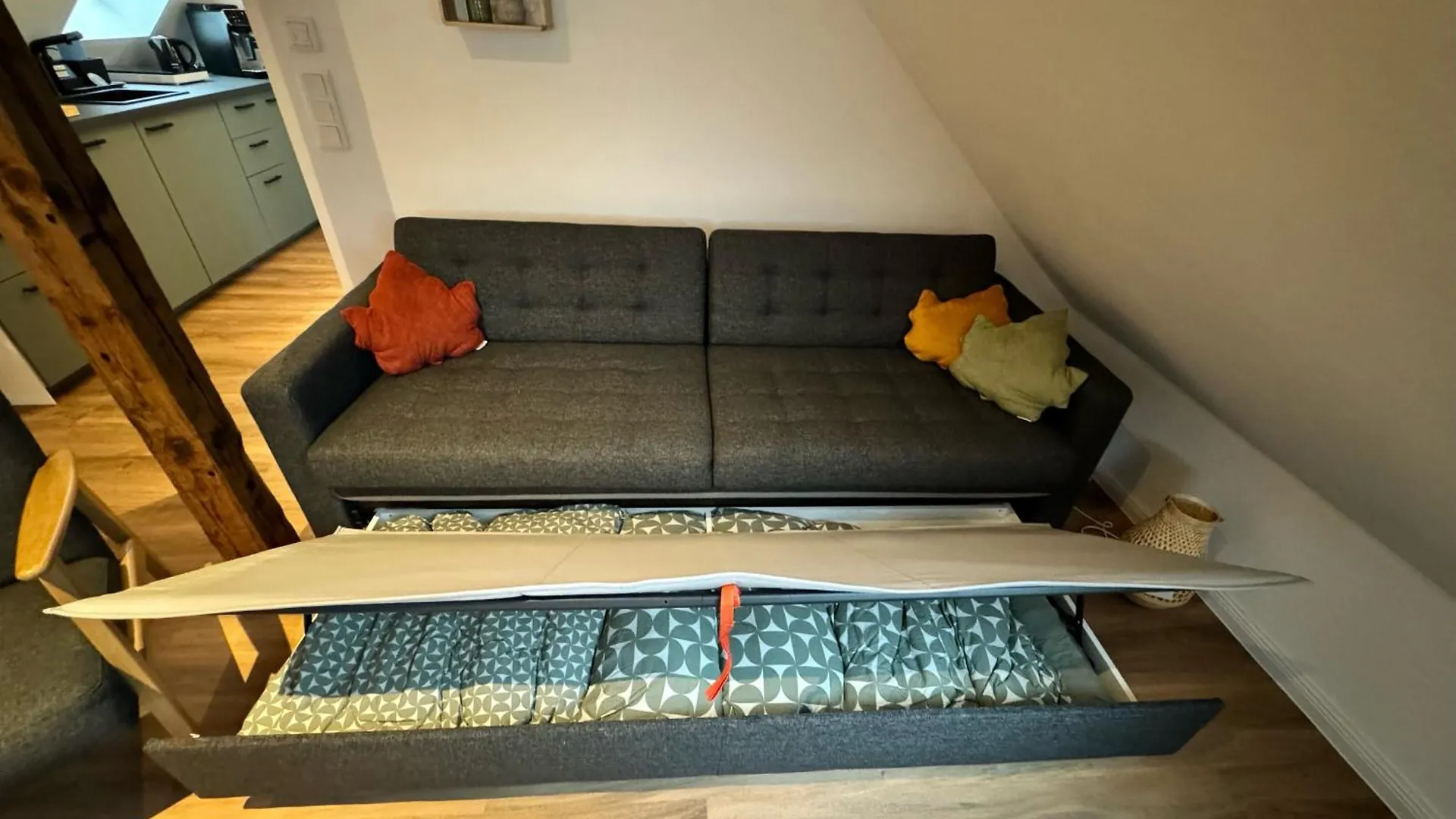 Apartment Modernes Apartment, Voll Eingerichtet Inkl Parkplatz Wlan Bremen Germany